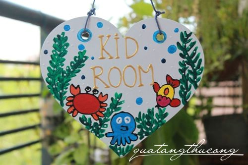 Bảng gỗ trái tim Kid room