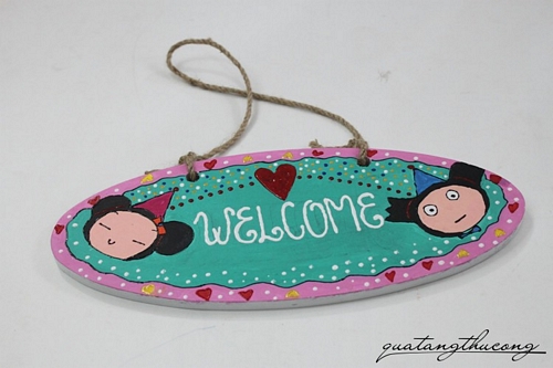 Bảng gỗ welcome pucca