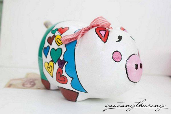 Heo tiết kiệm tim 7 sắc