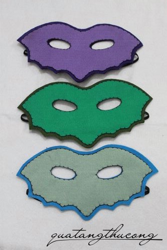 Mặt nạ vải nỉ batman kiểu 1