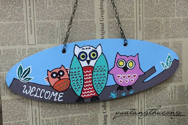 Bảng gỗ Welcome gia đình Cú