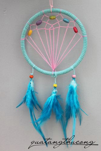 Dreamcatcher xanh lam xỏ dây hình kim cương