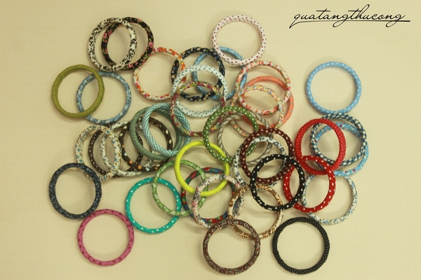 Vòng tay vintage từ vải