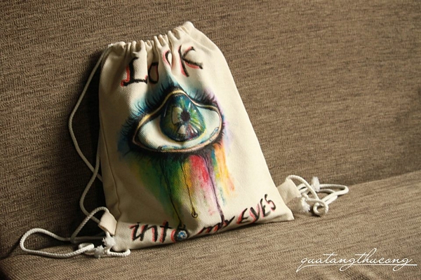 Balo dây rút Look into my eyes