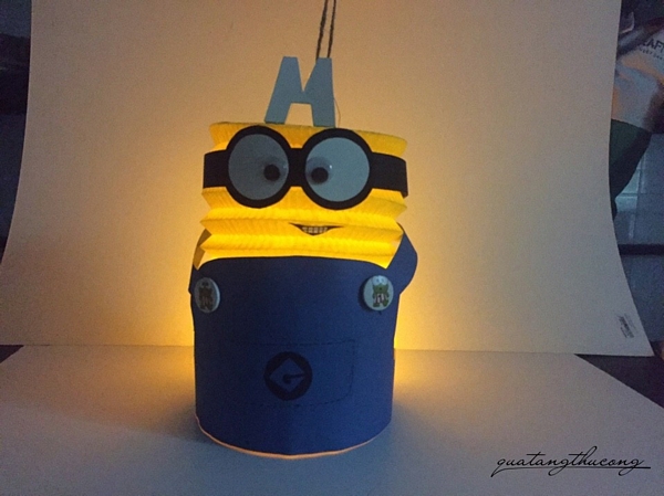 Lồng đèn Minion cổ điển