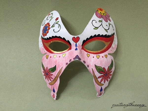 Mặt nạ bướm hoa