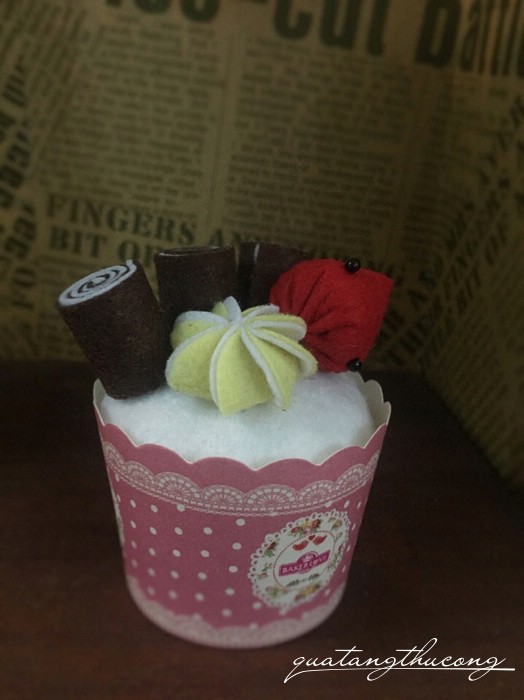 Bánh cupcake vải nỉ mẫu 8