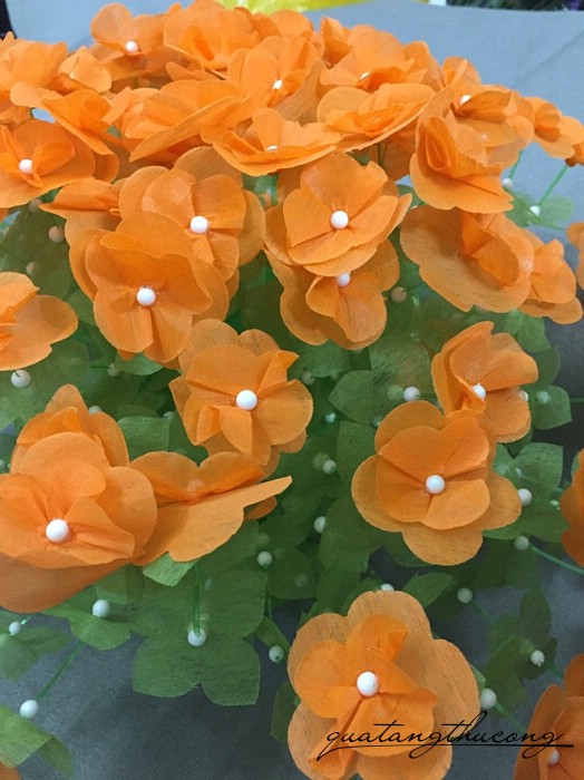 Hoa giấy lụa màu cam