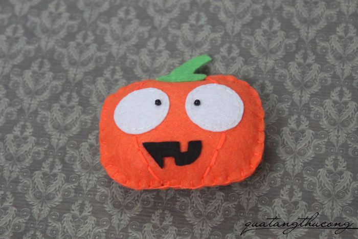 Phụ kiện Halloween bí đỏ