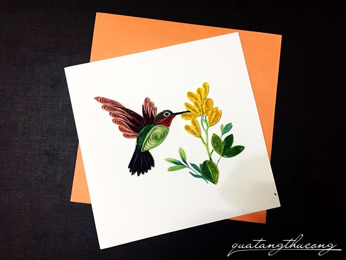 Thiệp quilling chim ruồi và hoa vàng