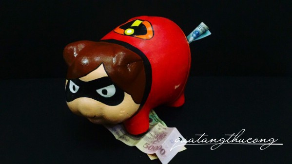 Heo đất Elastigirl