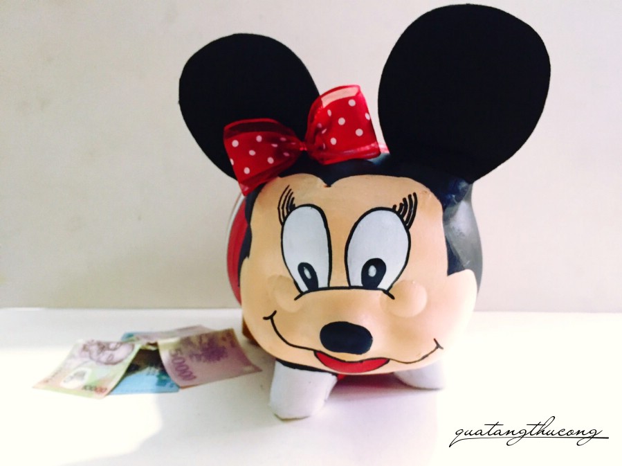 Heo đất Minnie Mouse