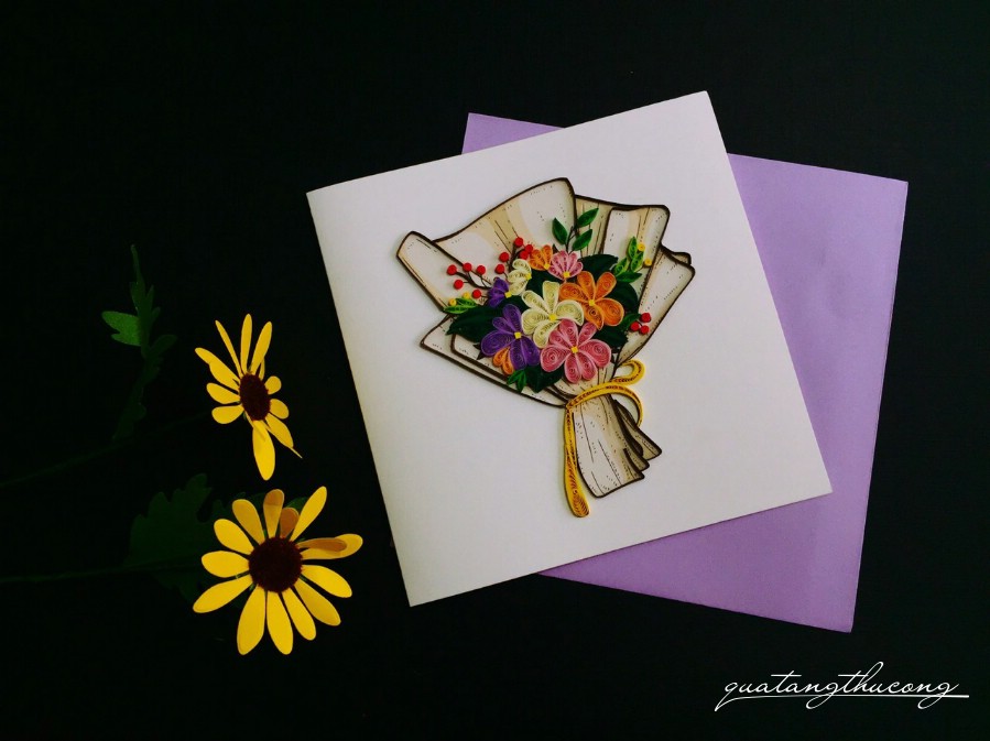 Thiệp quilling bó hoa đa sắc