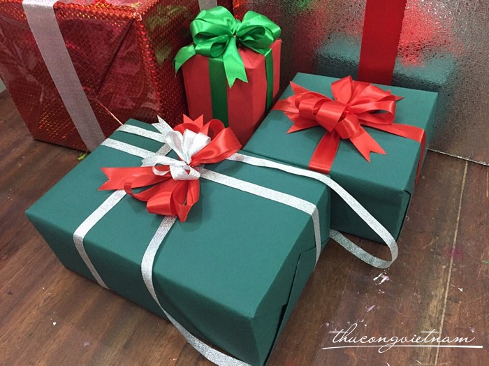 Khối quà Giáng Sinh 20*30*10cm Mẫu 3