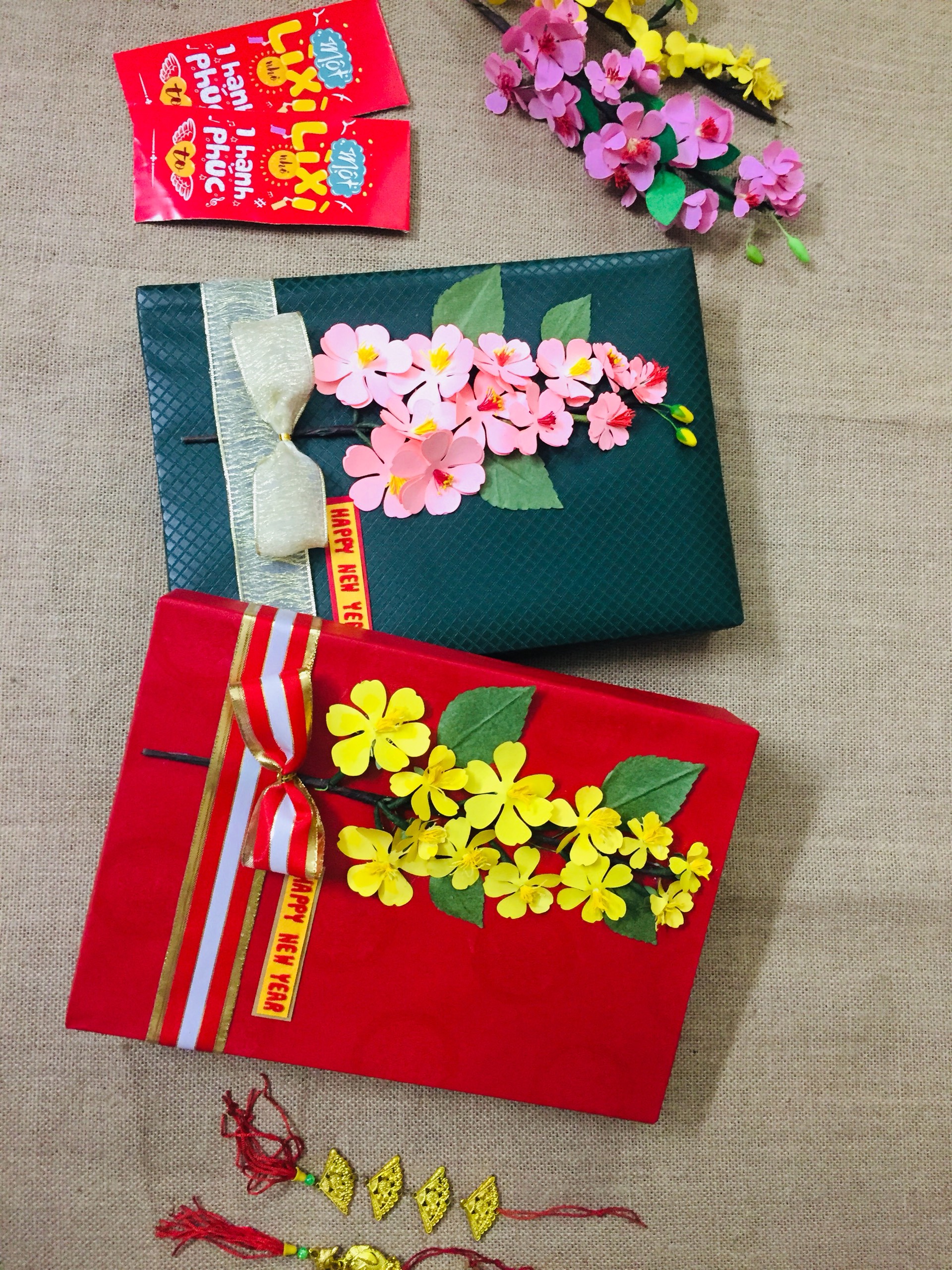 Set 2 hộp quà tết gói sẵn mẫu 2
