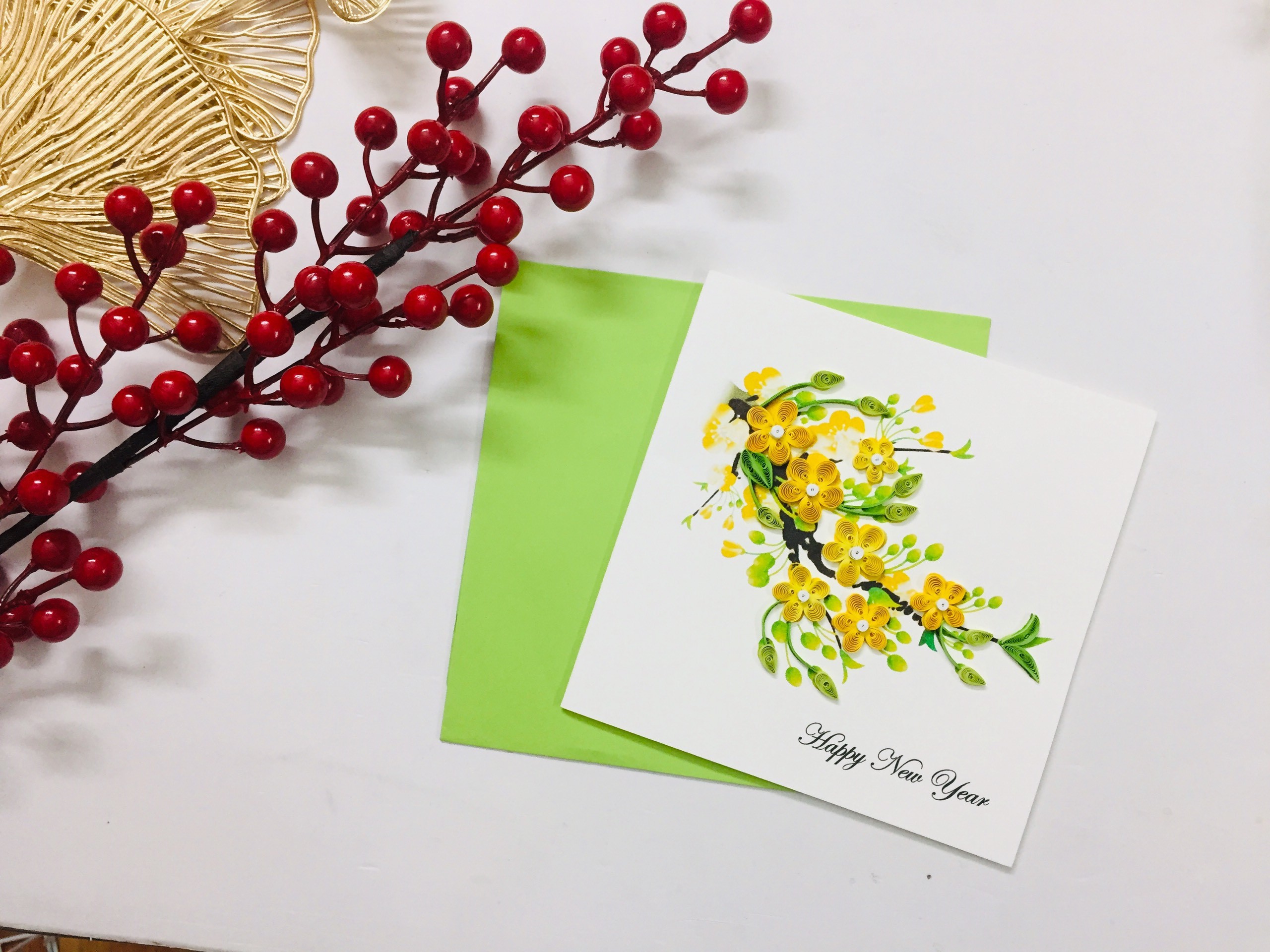 Thiệp năm mới quilling hoa mai vàng mẫu 1