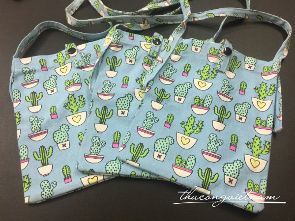 Túi vải họa tiết xương rồng màu xanh biển
