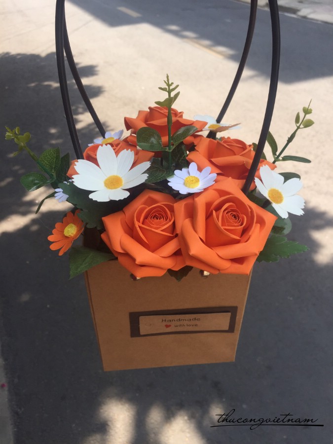 Giỏ hoa hồng mỹ thuật màu cam (38*15cm)