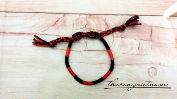 Vòng tay handmade mẫu 3