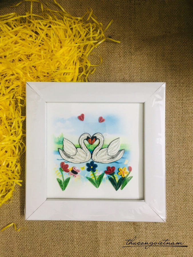 Tranh quilling thiên nga xanh 15*15cm
