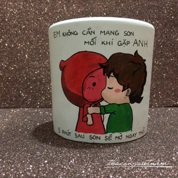 Chậu đất nung áo choàng đỏ 