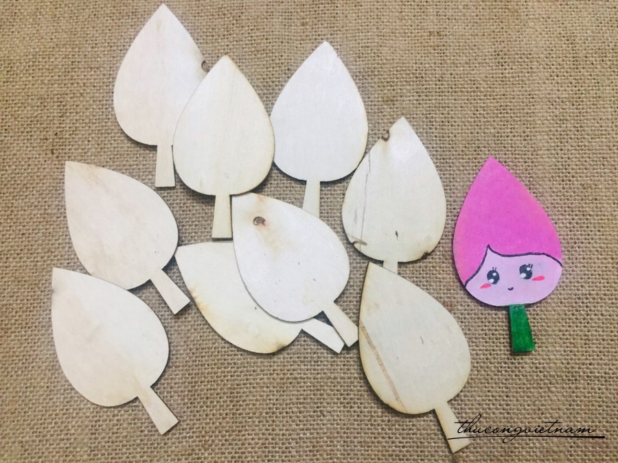 Thẻ gỗ trơn búp sen-10cm