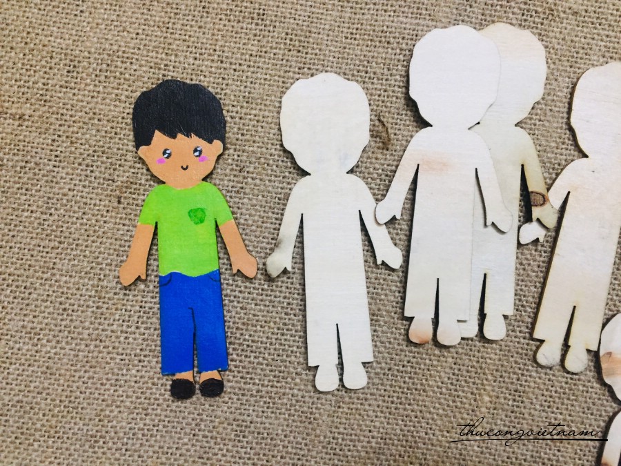 Thẻ gỗ trơn bé trai kiểu 1-12cm