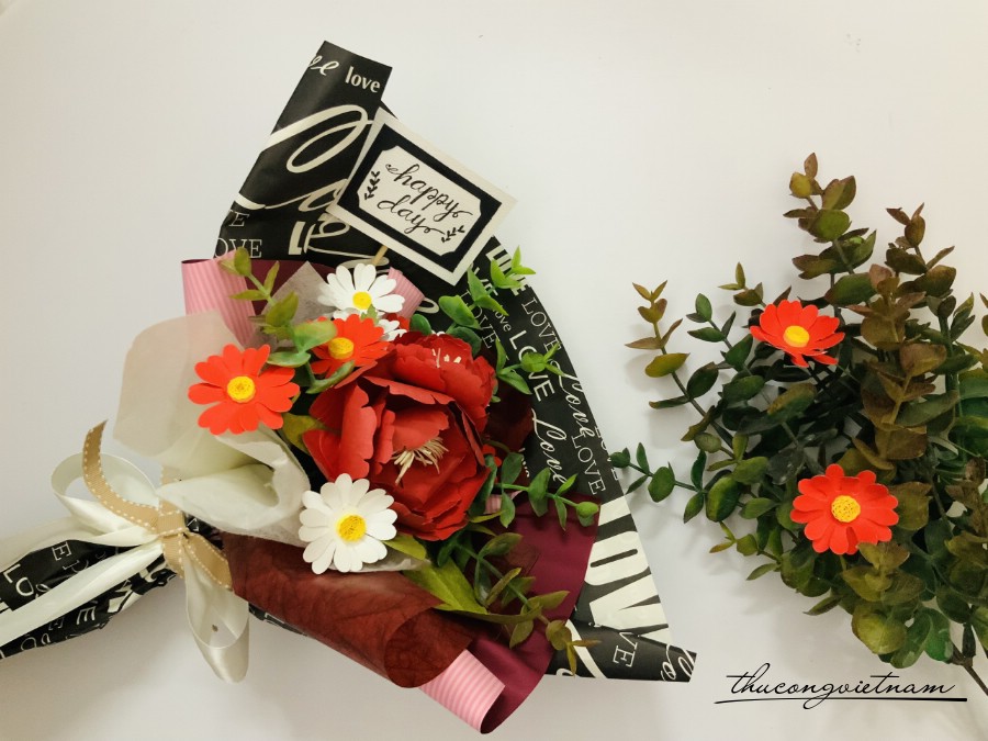Bó Hoa Handmade Tổng Hợp- Mẫu 4