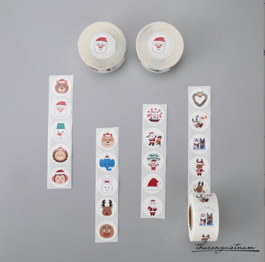 Set 4 cuộn Sticker tròn Giáng Sinh (500 tem)
