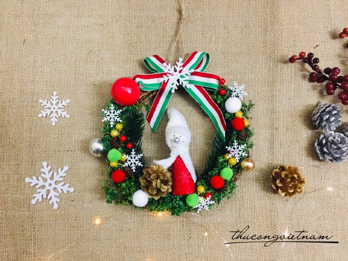 Vòng cỏ treo trang trí Giáng Sinh (20cm)- Mẫu 1