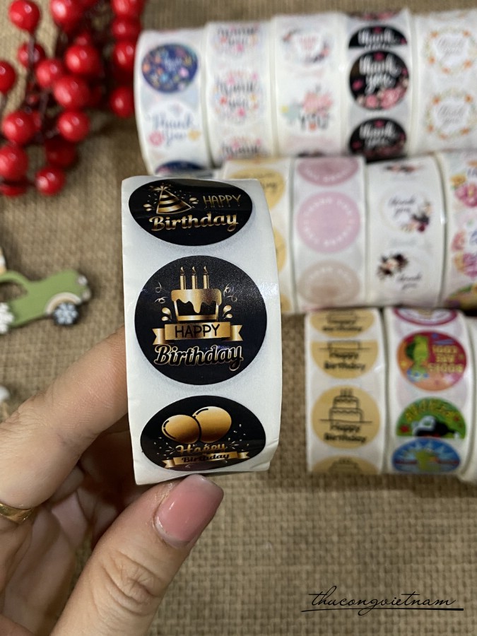 Sticker tròn Happy Birthday (500 tem)- Mẫu 1