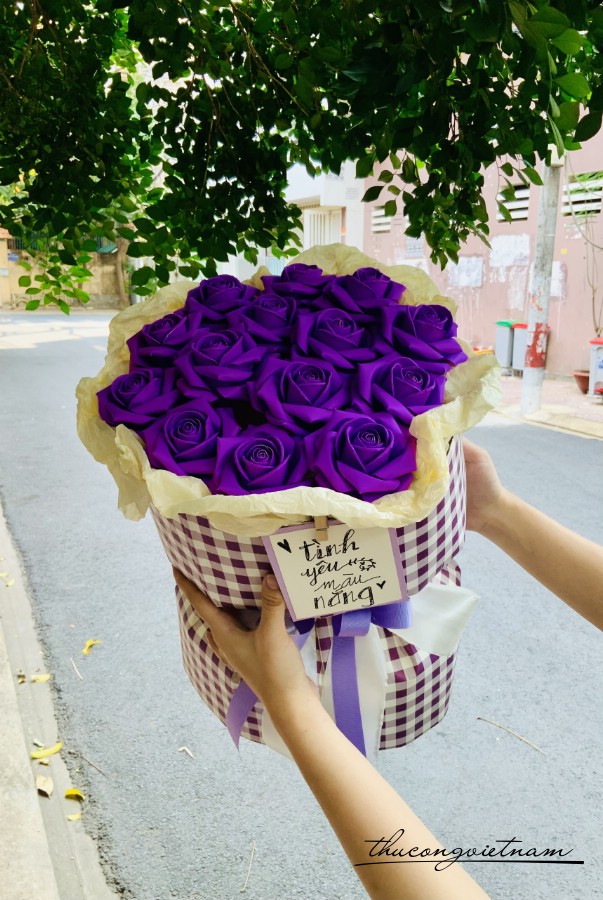 Bó hoa hồng giấy loại đại (30*35cm)- Tím đậm