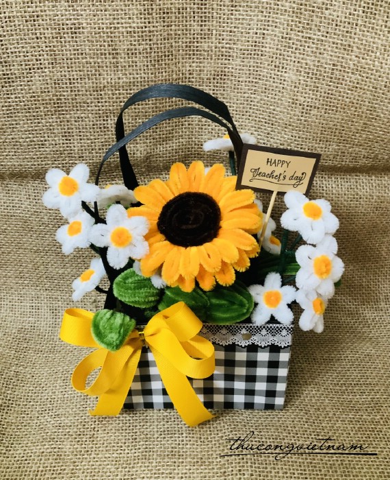Giỏ hoa hướng dương kẽm nhung (20*25cm)