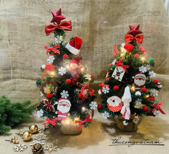 Cây thông để bàn Giáng Sinh Handmade 45cm