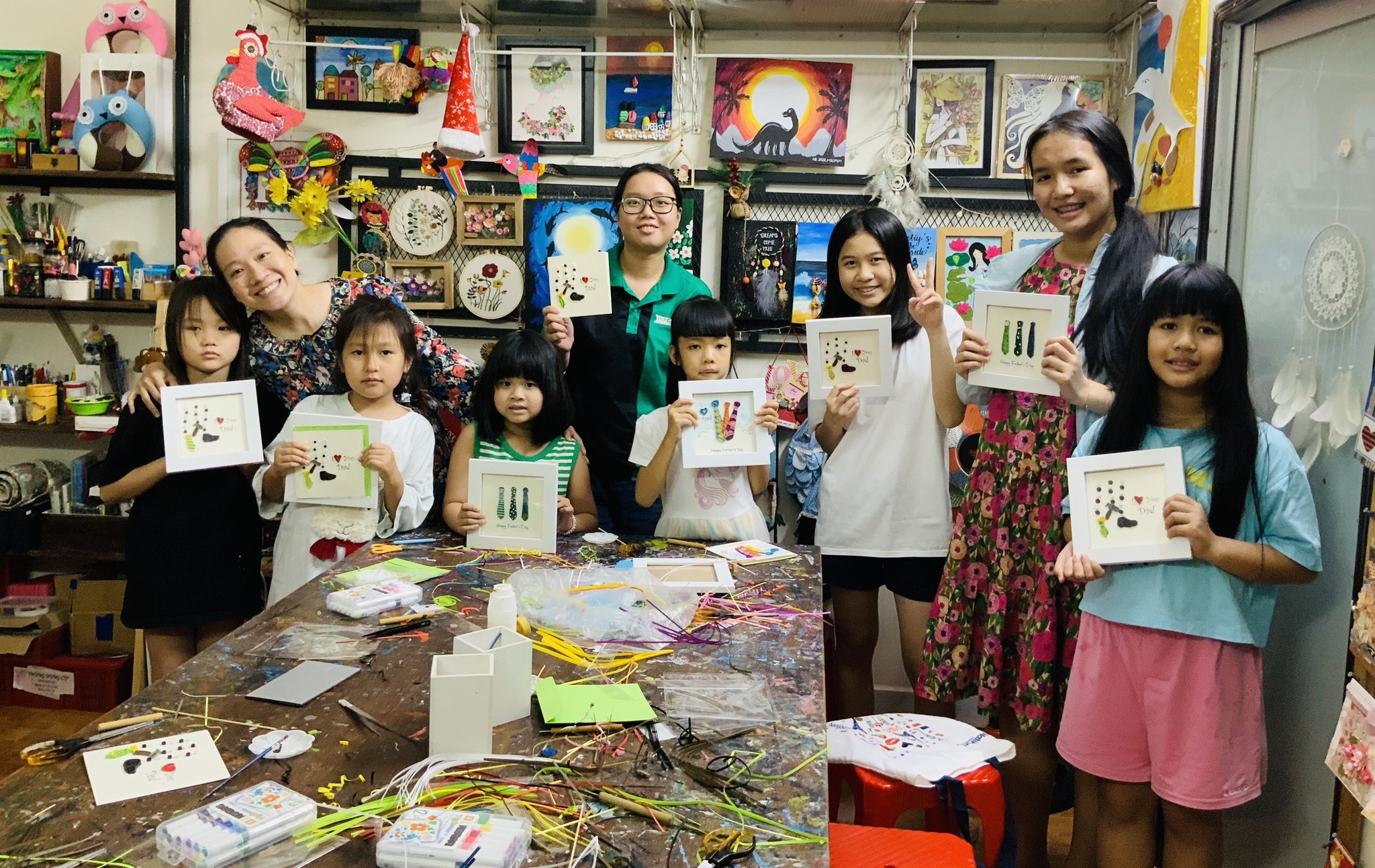 Cùng Làm Tranh Quilling Mừng Ngày Của Cha Với Lớp Sáng Tạo Đi Chờ Chi