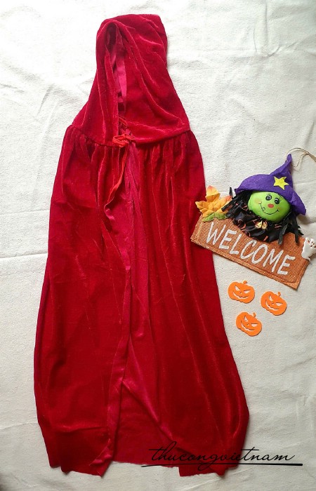 Áo choàng Halloween đỏ vải nhung trơn