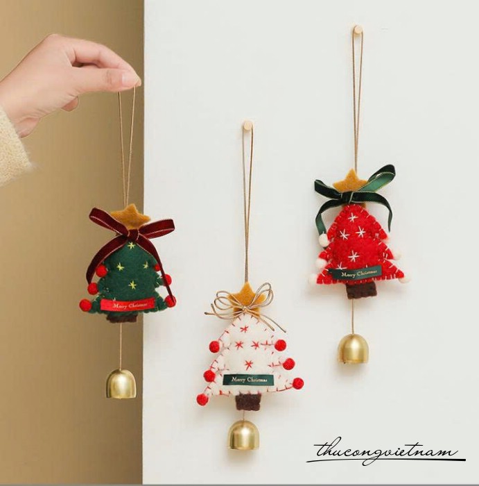 Phụ kiện treo Giáng Sinh kèm chuông (nhiều mẫu)