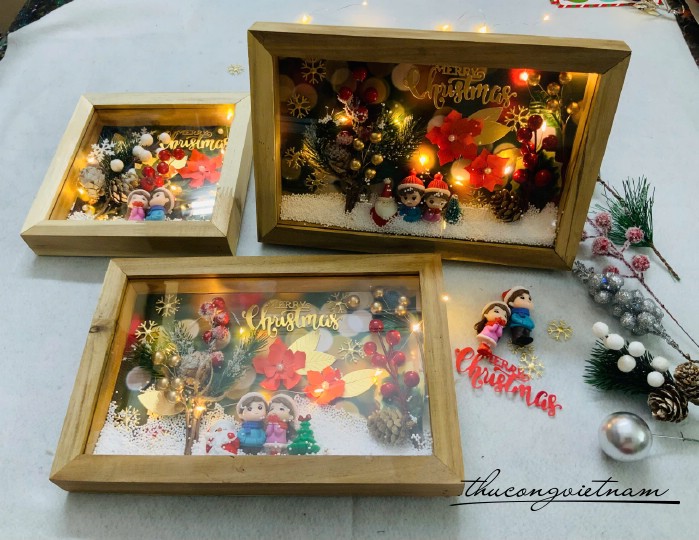 Khung Ảnh Giáng Sinh 3D Gắn Mica- Đèn Led Trang Trí (25*35cm)